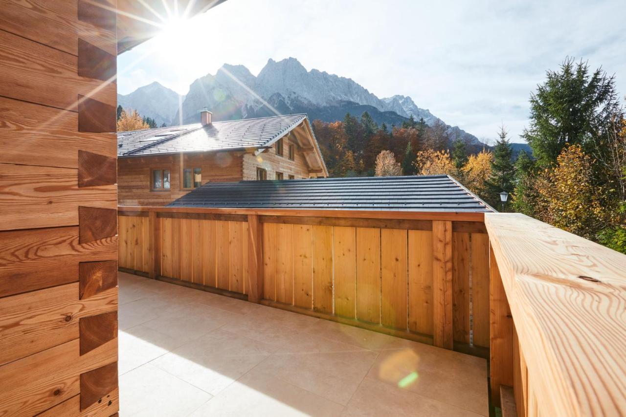 Zugspitzerei - Premium Chalet Ferienwohnungen Грайнау Екстер'єр фото